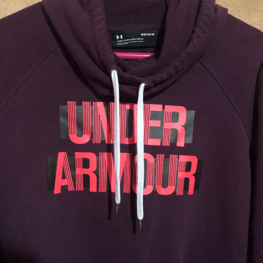 Under Armour women’s sweatshirt